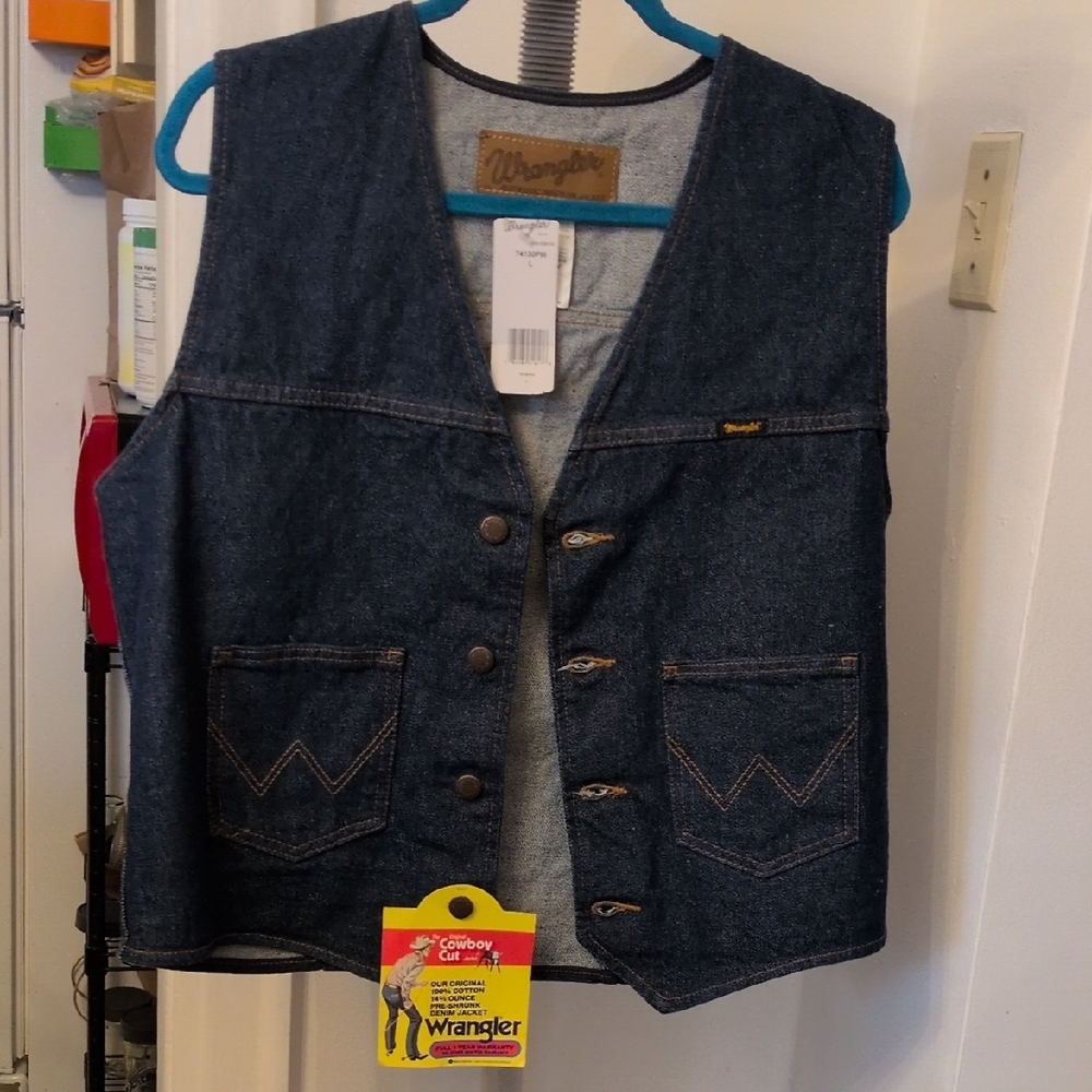 2/$20 NWT Blue Denim Vest, Cowboy Cut